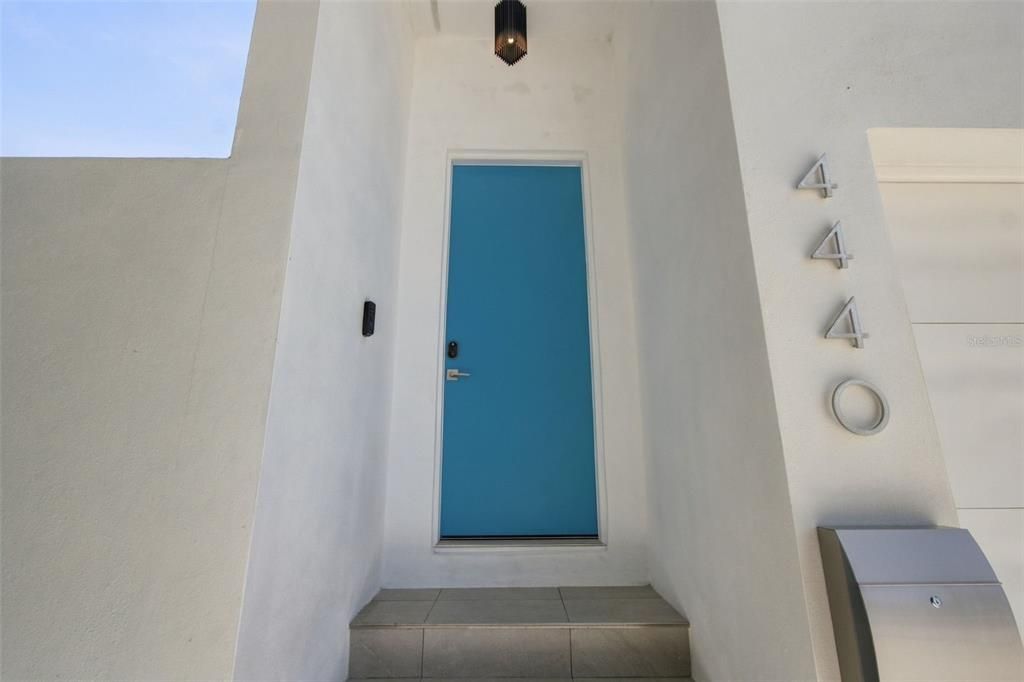 For Sale: $1,550,000 (3 beds, 2 baths, 2186 Square Feet)