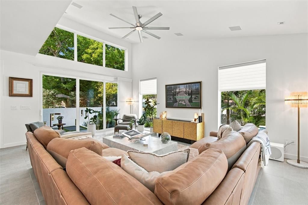 For Sale: $1,550,000 (3 beds, 2 baths, 2186 Square Feet)