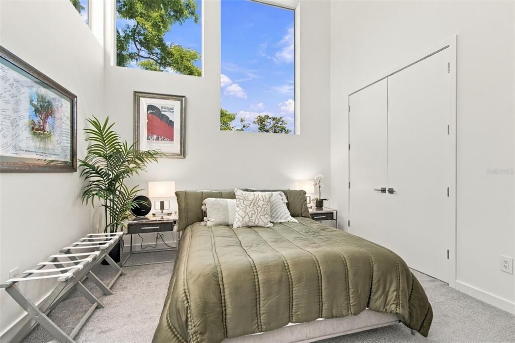For Sale: $1,550,000 (3 beds, 2 baths, 2186 Square Feet)