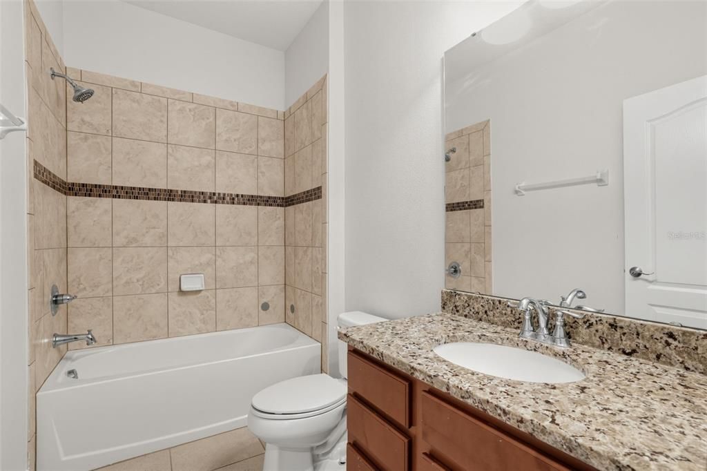 En Venta: $329,900 (3 camas, 2 baños, 1489 Pies cuadrados)
