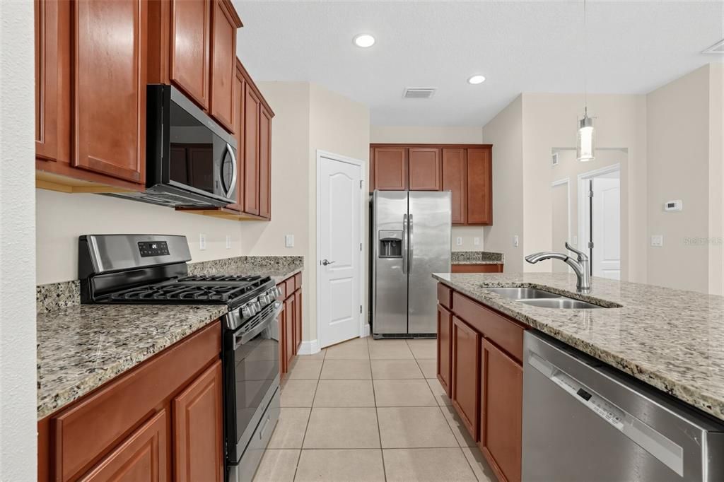 En Venta: $329,900 (3 camas, 2 baños, 1489 Pies cuadrados)