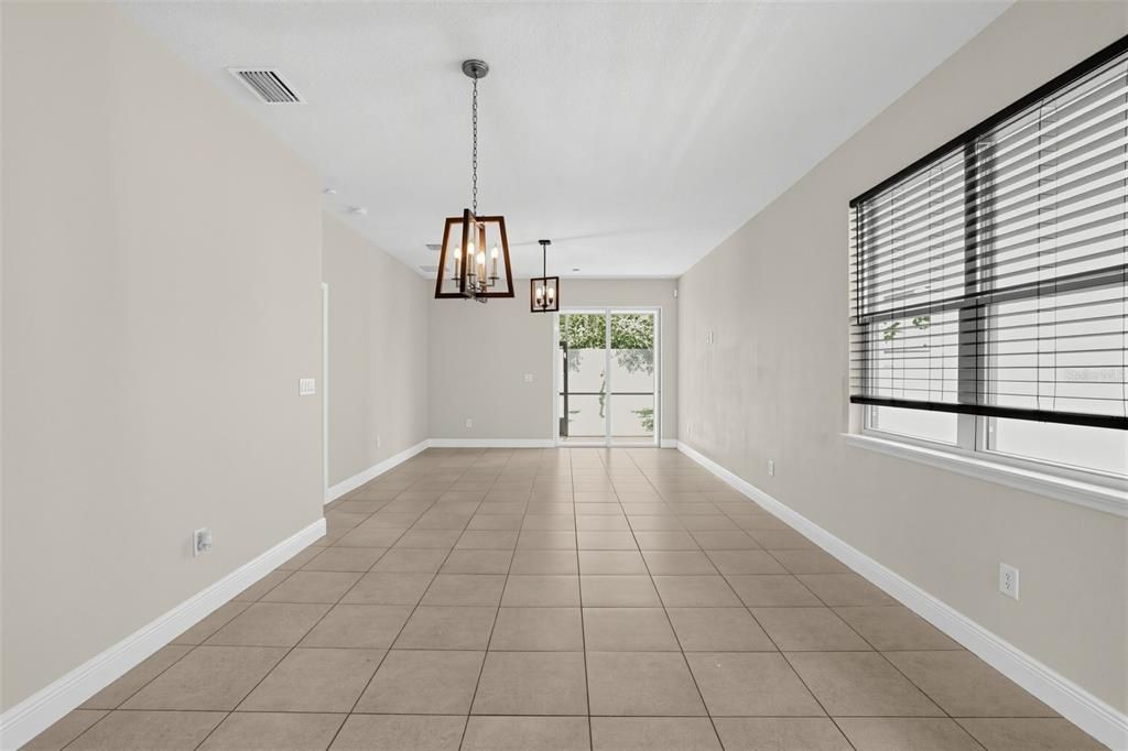 En Venta: $329,900 (3 camas, 2 baños, 1489 Pies cuadrados)
