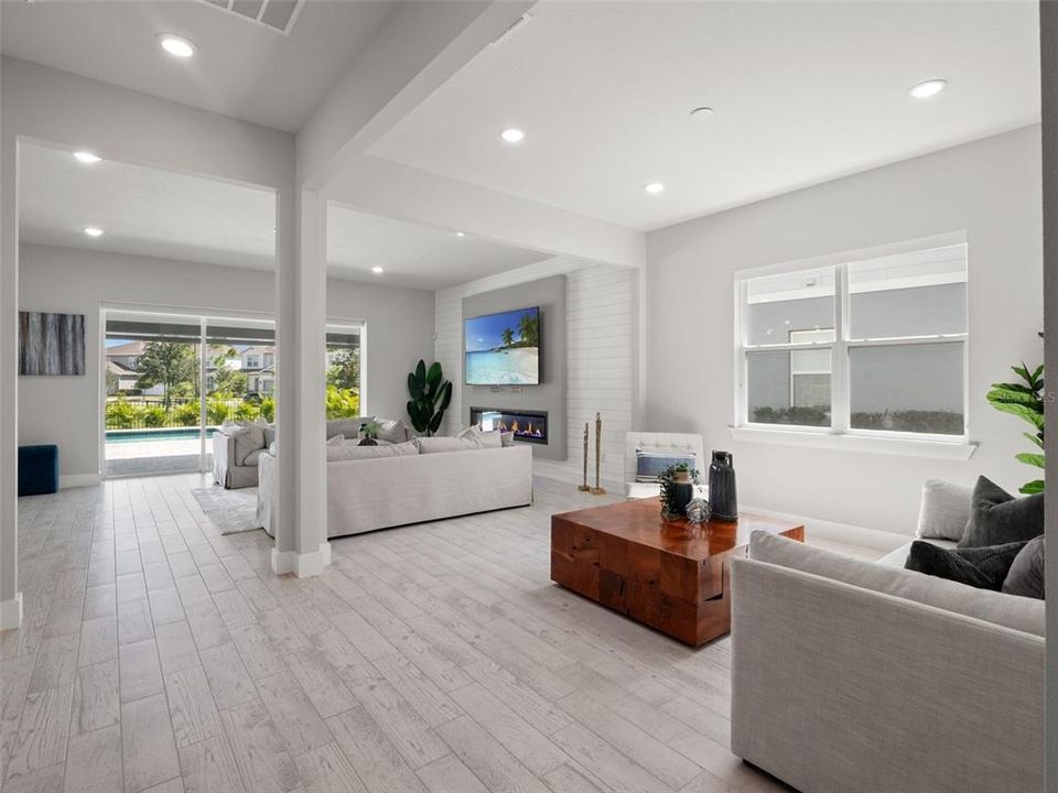 En Venta: $944,900 (5 camas, 4 baños, 3433 Pies cuadrados)
