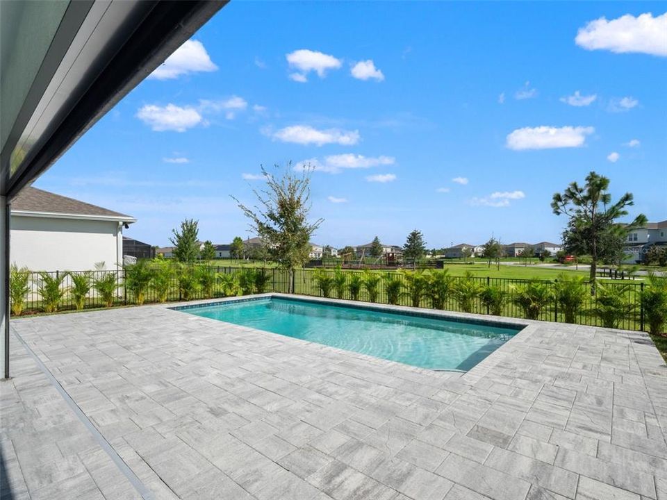 En Venta: $944,900 (5 camas, 4 baños, 3433 Pies cuadrados)