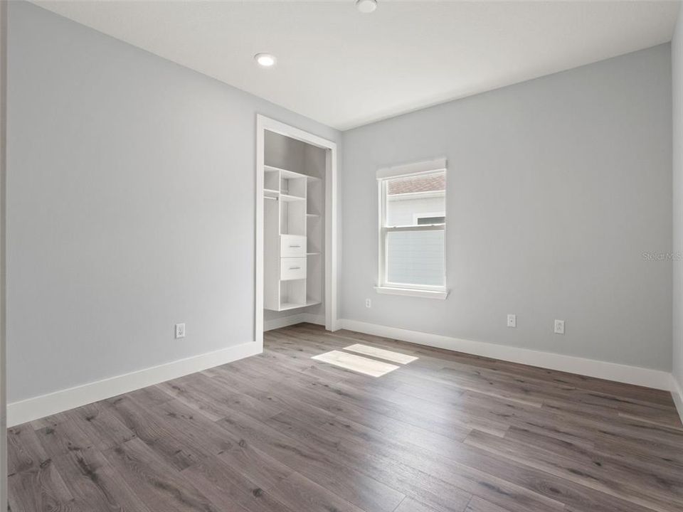En Venta: $944,900 (5 camas, 4 baños, 3433 Pies cuadrados)