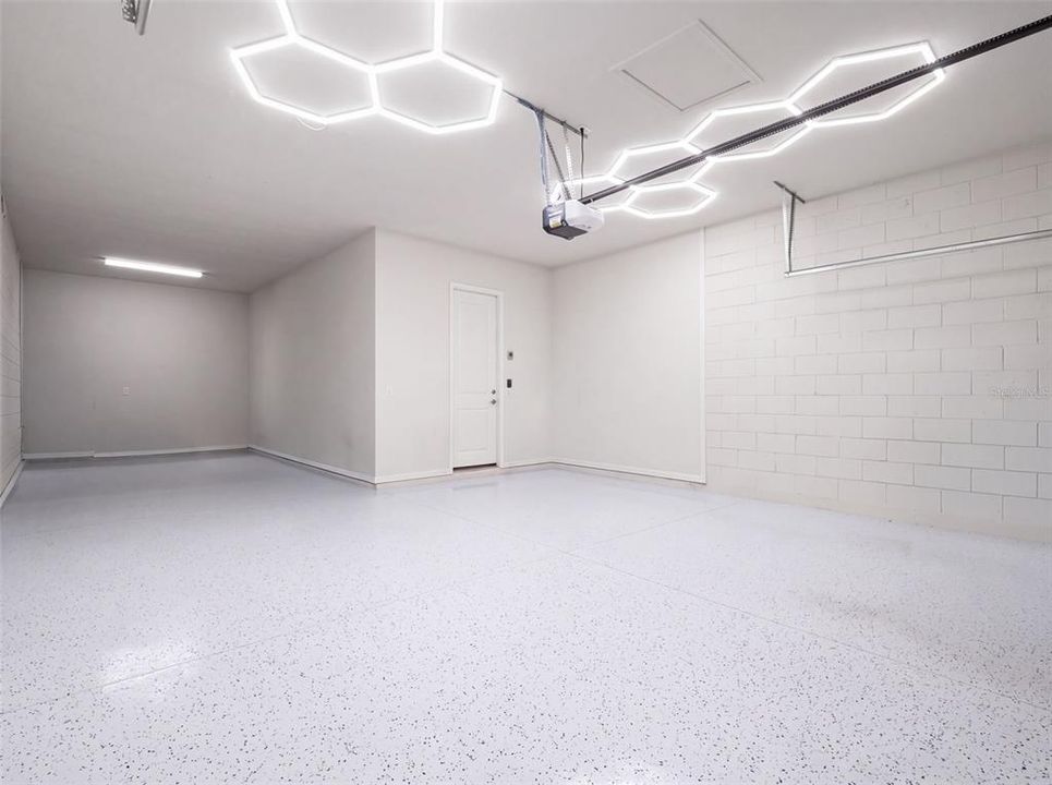 En Venta: $944,900 (5 camas, 4 baños, 3433 Pies cuadrados)