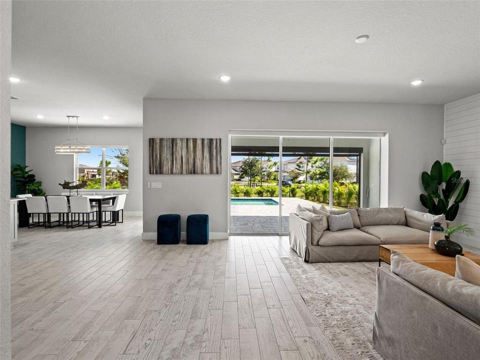 En Venta: $944,900 (5 camas, 4 baños, 3433 Pies cuadrados)