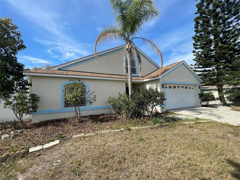 For Sale: $289,900 (3 beds, 2 baths, 1842 Square Feet)
