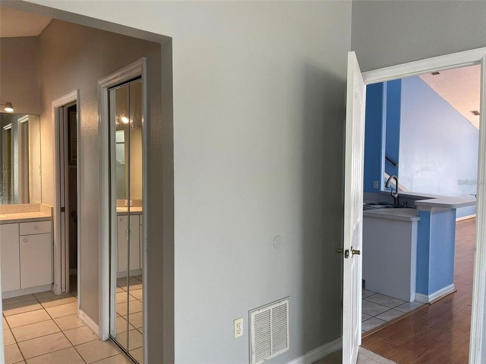 For Sale: $289,900 (3 beds, 2 baths, 1842 Square Feet)