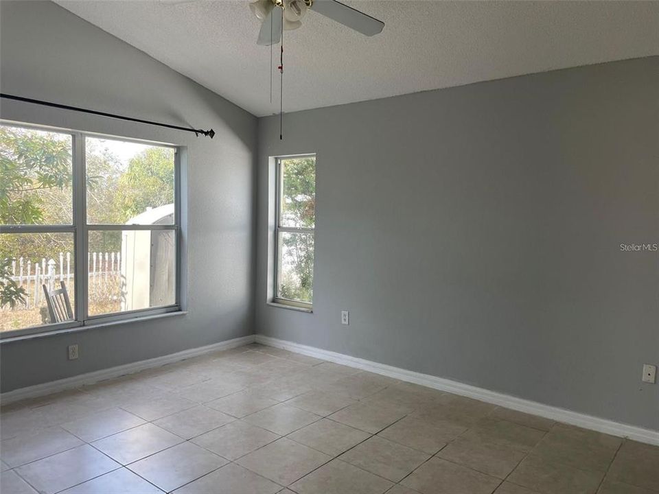 For Sale: $289,900 (3 beds, 2 baths, 1842 Square Feet)