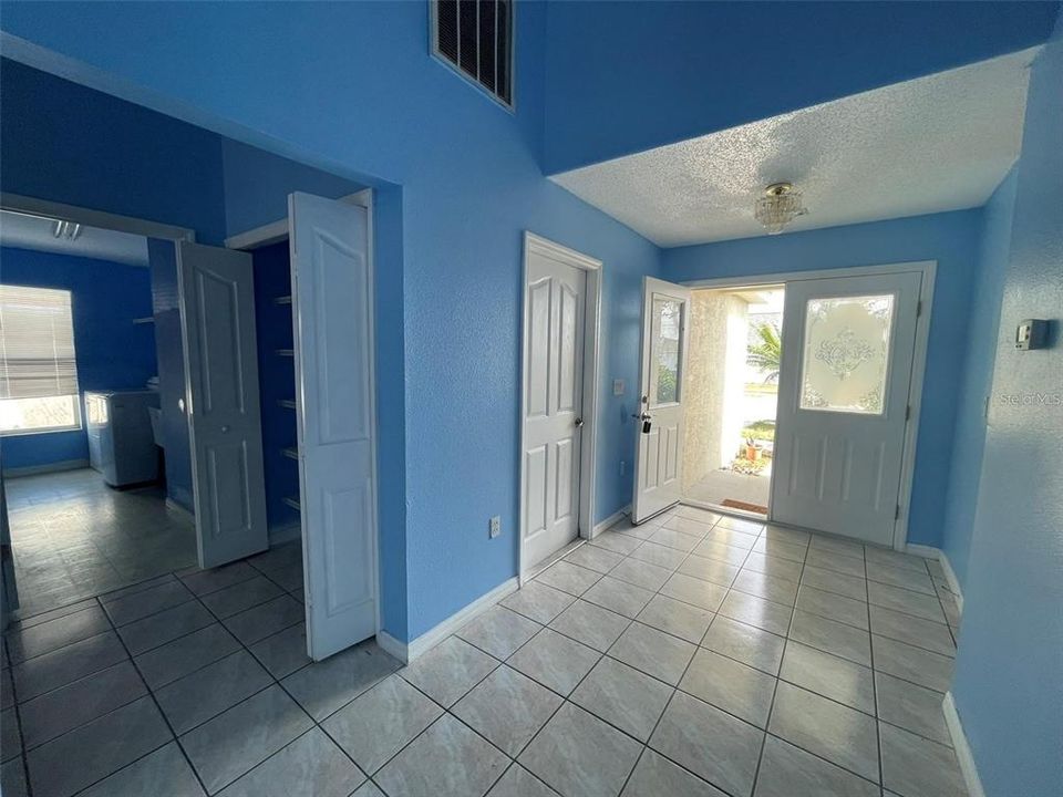 For Sale: $289,900 (3 beds, 2 baths, 1842 Square Feet)