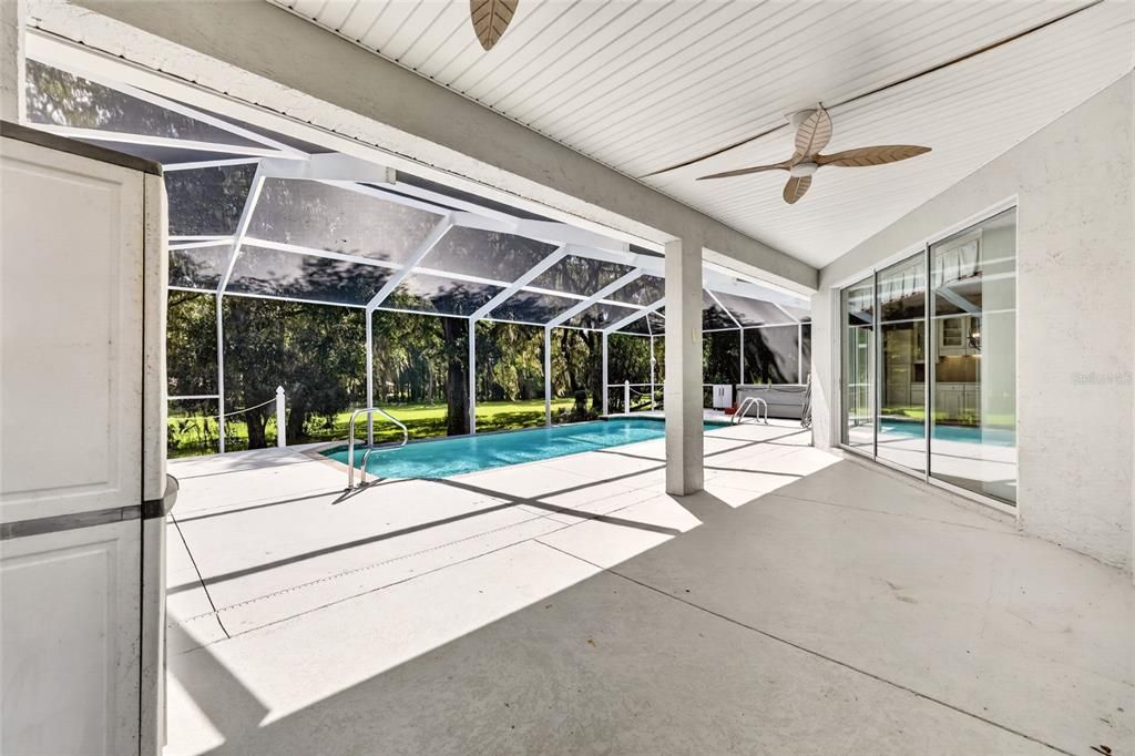For Sale: $530,000 (3 beds, 3 baths, 2830 Square Feet)