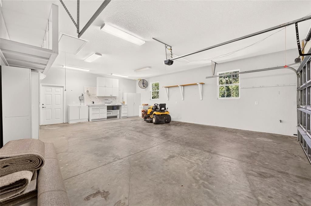 For Sale: $530,000 (3 beds, 3 baths, 2830 Square Feet)