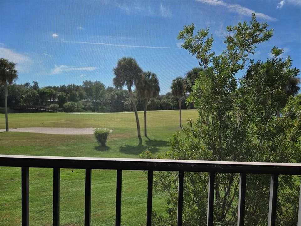 For Sale: $235,000 (2 beds, 1 baths, 860 Square Feet)