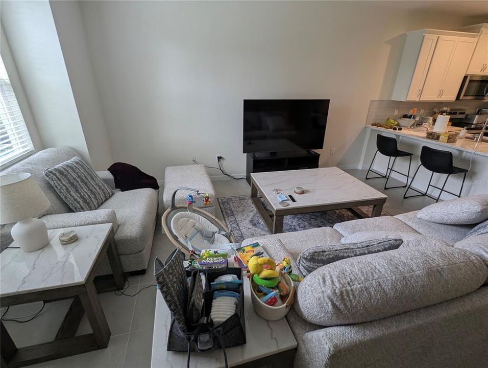 En Renta: $2,650 (3 camas, 2 baños, 1556 Pies cuadrados)