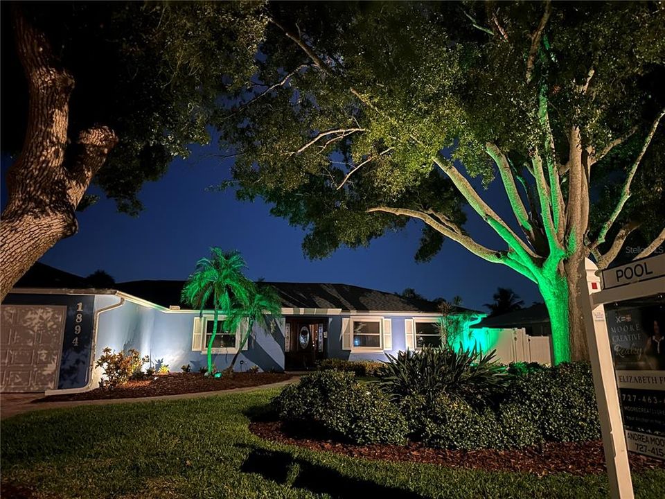 En Venta: $1,274,900 (4 camas, 2 baños, 2369 Pies cuadrados)