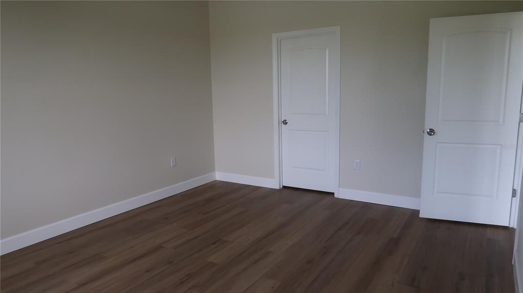 For Sale: $289,000 (3 beds, 2 baths, 1567 Square Feet)
