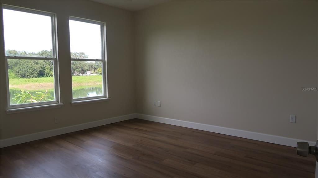 For Sale: $289,000 (3 beds, 2 baths, 1567 Square Feet)