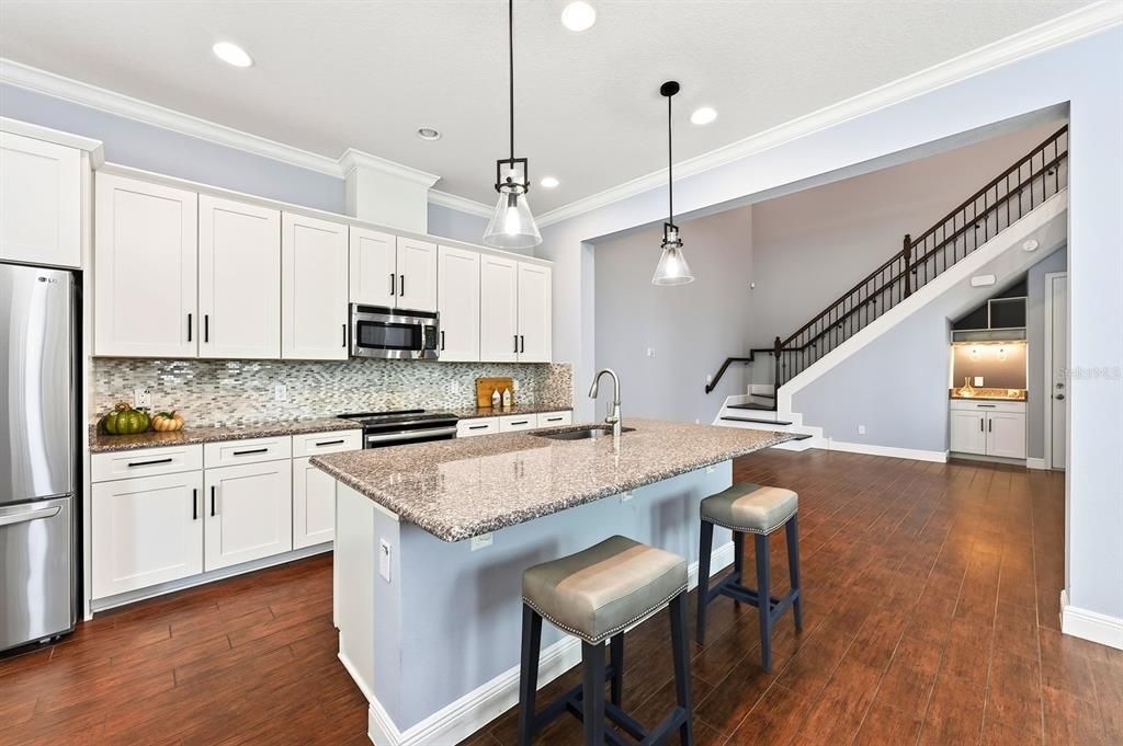 For Sale: $500,000 (3 beds, 2 baths, 1869 Square Feet)