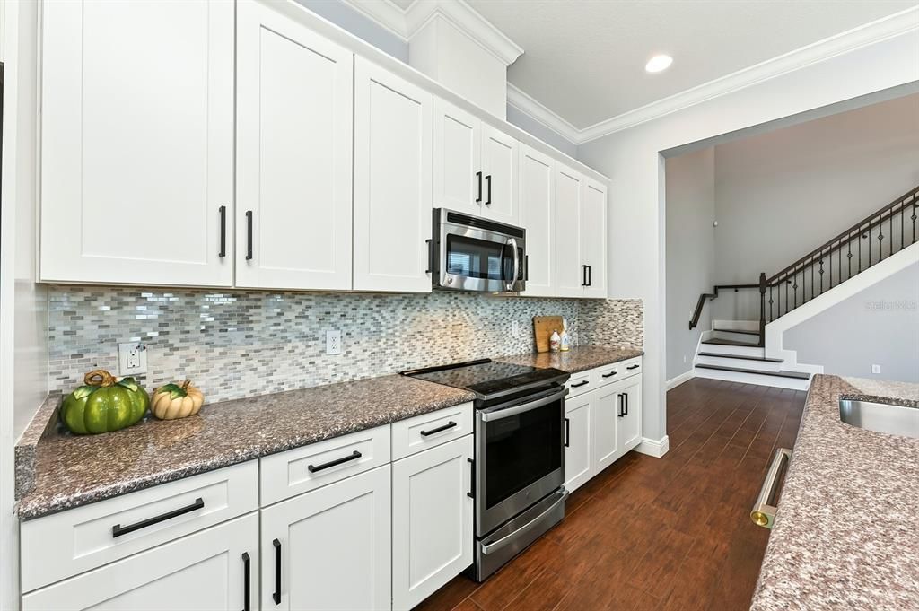 For Sale: $500,000 (3 beds, 2 baths, 1869 Square Feet)