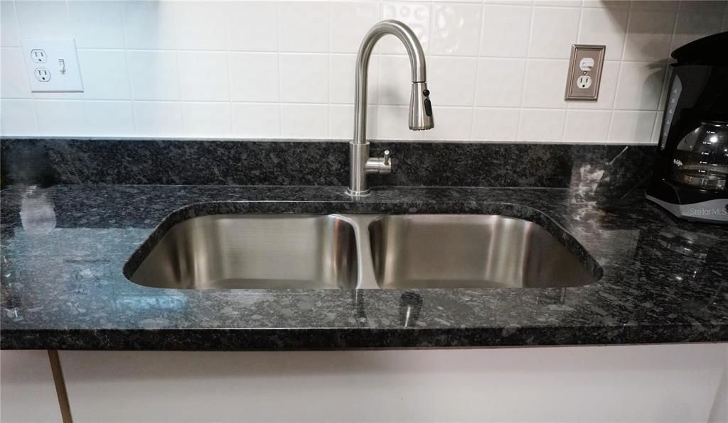 En Venta: $114,900 (2 camas, 1 baños, 768 Pies cuadrados)