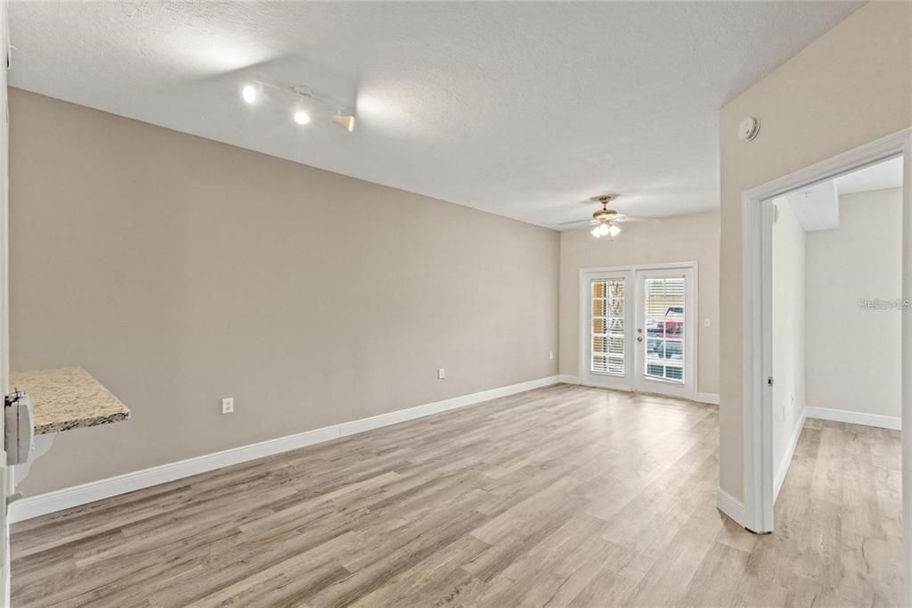 For Rent: $2,200 (3 beds, 2 baths, 1134 Square Feet)