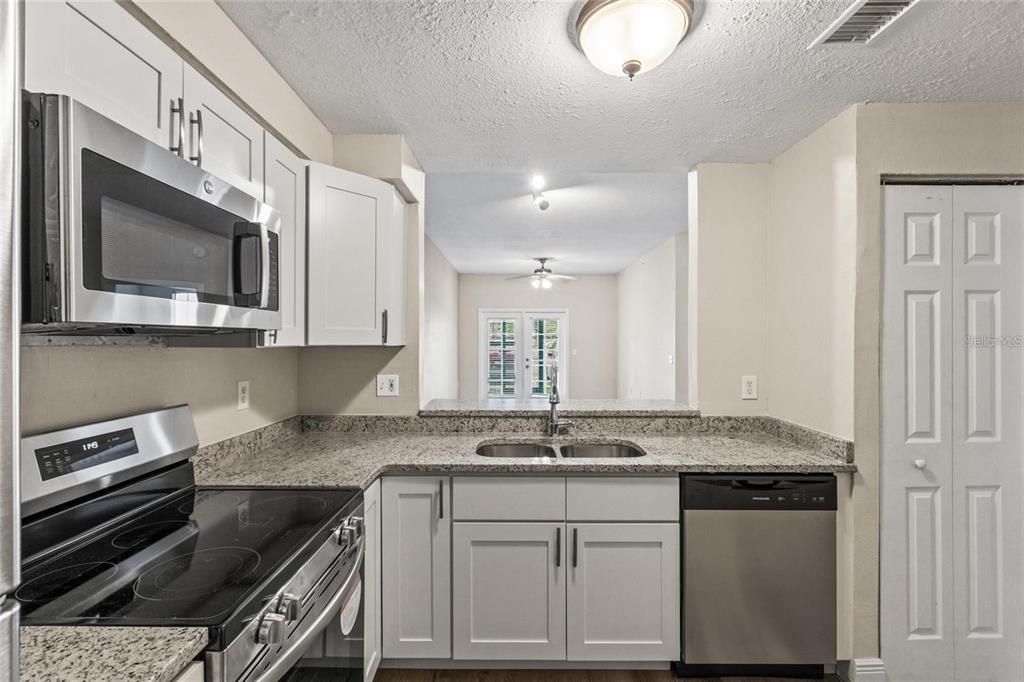 For Rent: $2,200 (3 beds, 2 baths, 1134 Square Feet)