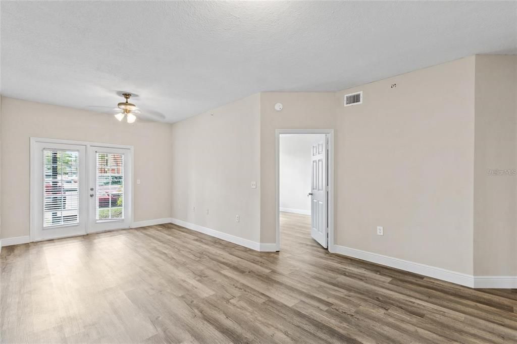 For Rent: $2,200 (3 beds, 2 baths, 1134 Square Feet)