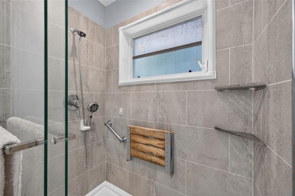 For Sale: $915,000 (3 beds, 3 baths, 2864 Square Feet)