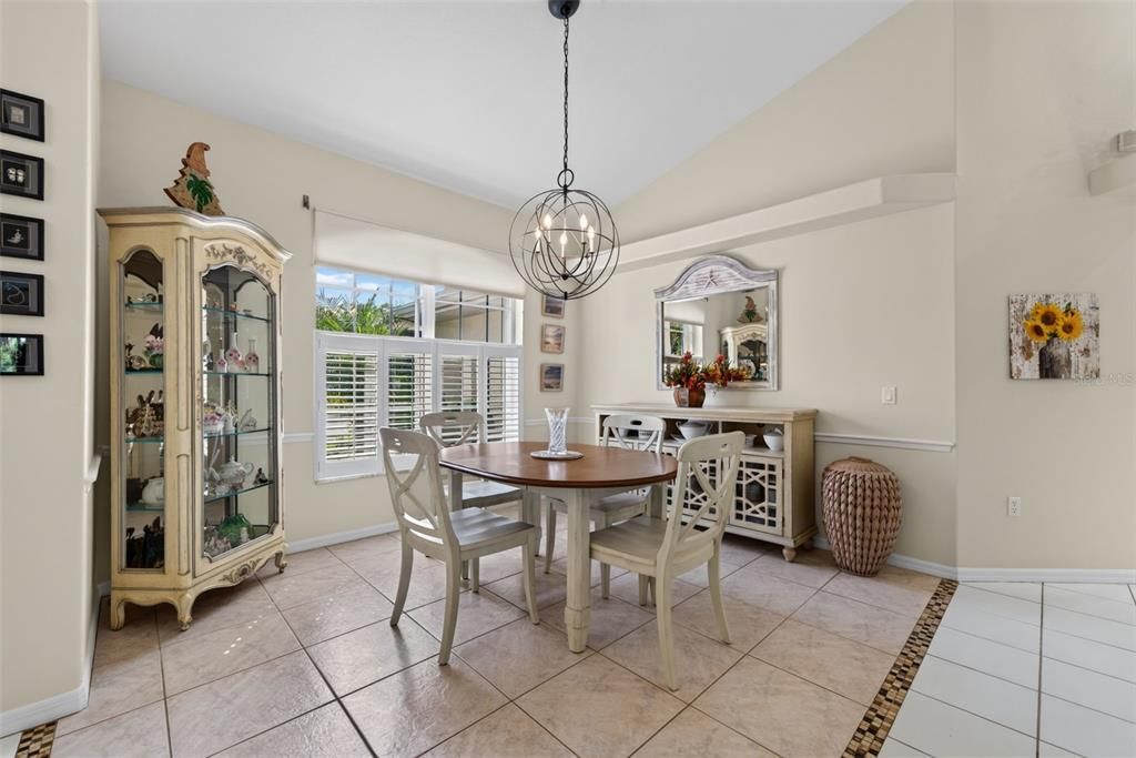 For Sale: $915,000 (3 beds, 3 baths, 2864 Square Feet)