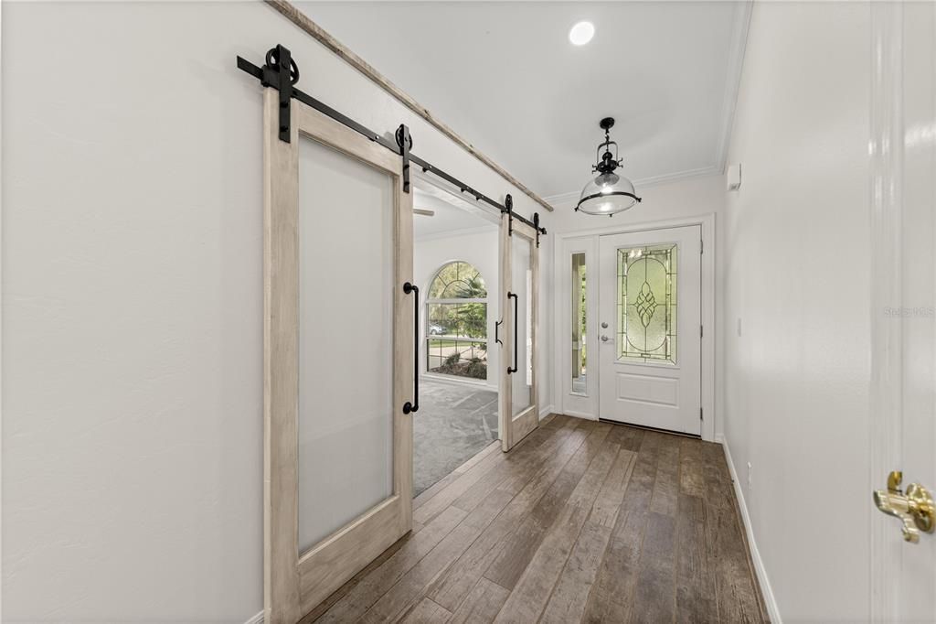 For Sale: $335,000 (3 beds, 2 baths, 1801 Square Feet)