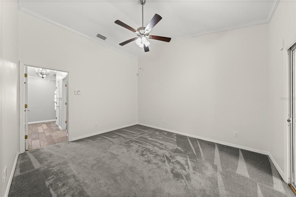 For Sale: $335,000 (3 beds, 2 baths, 1801 Square Feet)