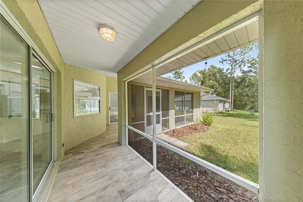 For Sale: $335,000 (3 beds, 2 baths, 1801 Square Feet)