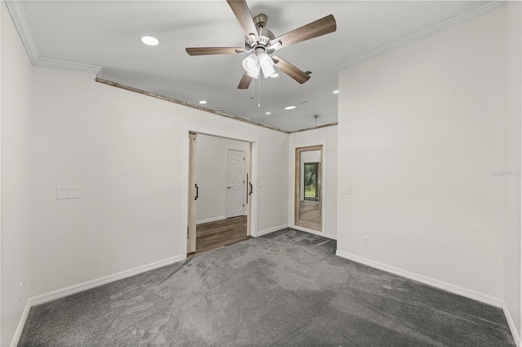 For Sale: $335,000 (3 beds, 2 baths, 1801 Square Feet)