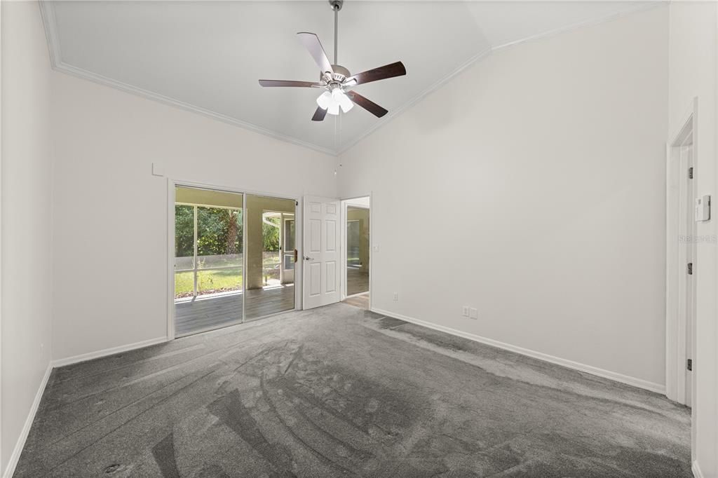 For Sale: $335,000 (3 beds, 2 baths, 1801 Square Feet)