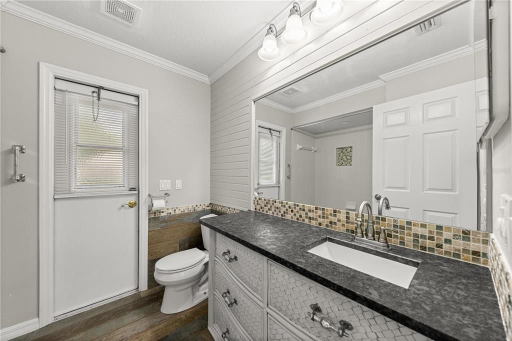For Sale: $335,000 (3 beds, 2 baths, 1801 Square Feet)