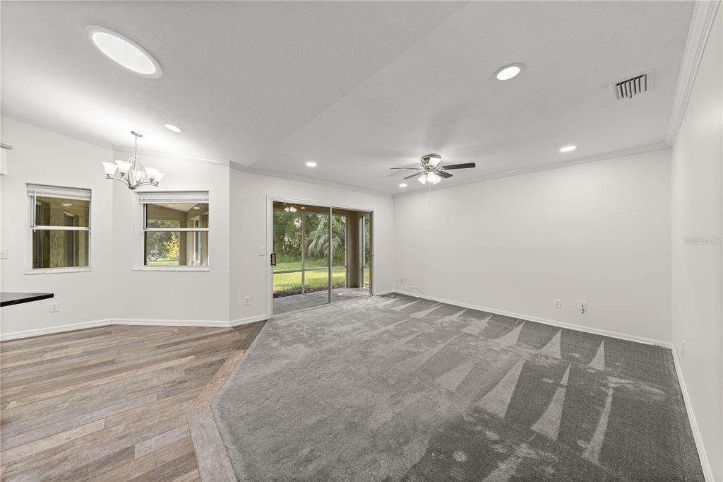 For Sale: $335,000 (3 beds, 2 baths, 1801 Square Feet)