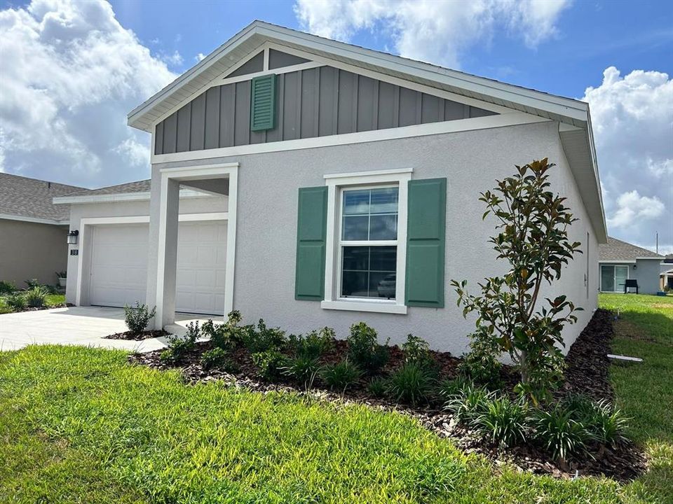 For Rent: $2,200 (3 beds, 2 baths, 1605 Square Feet)