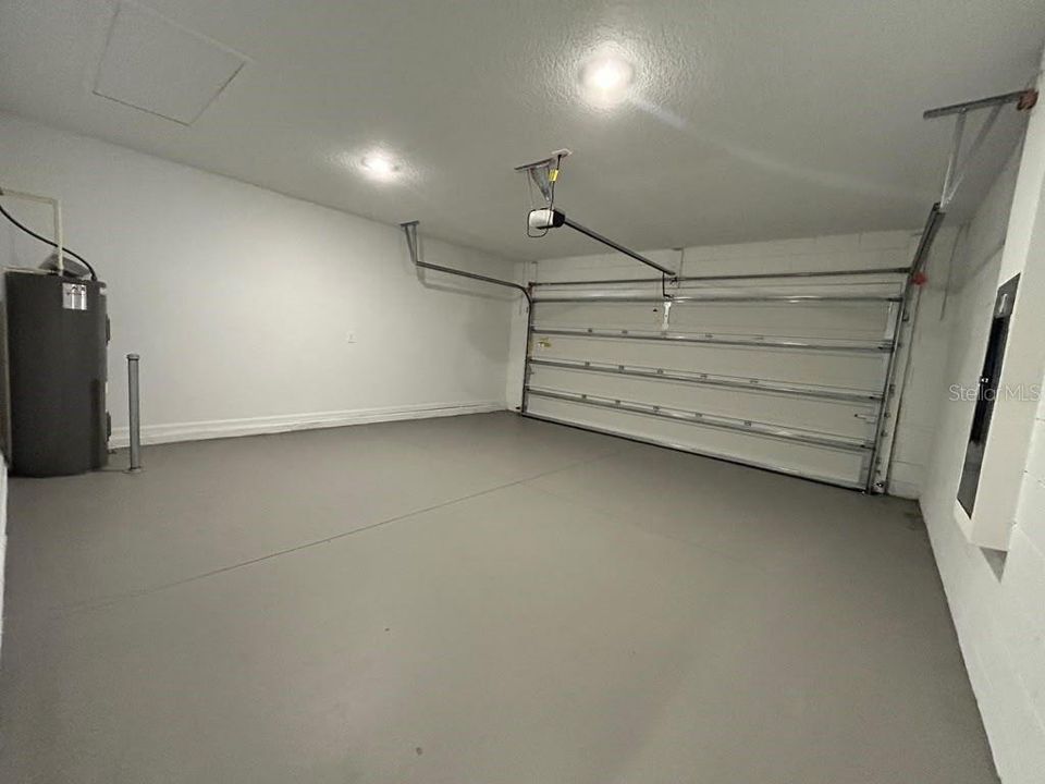 For Rent: $2,200 (3 beds, 2 baths, 1605 Square Feet)