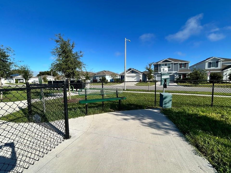 For Rent: $2,200 (3 beds, 2 baths, 1605 Square Feet)