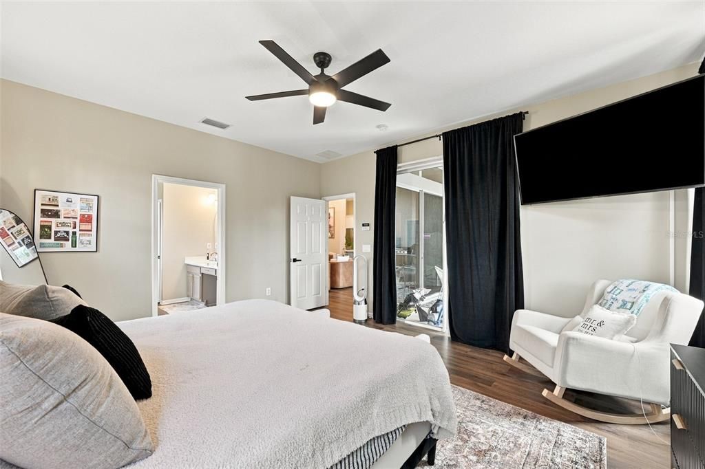 For Sale: $535,000 (4 beds, 3 baths, 2473 Square Feet)
