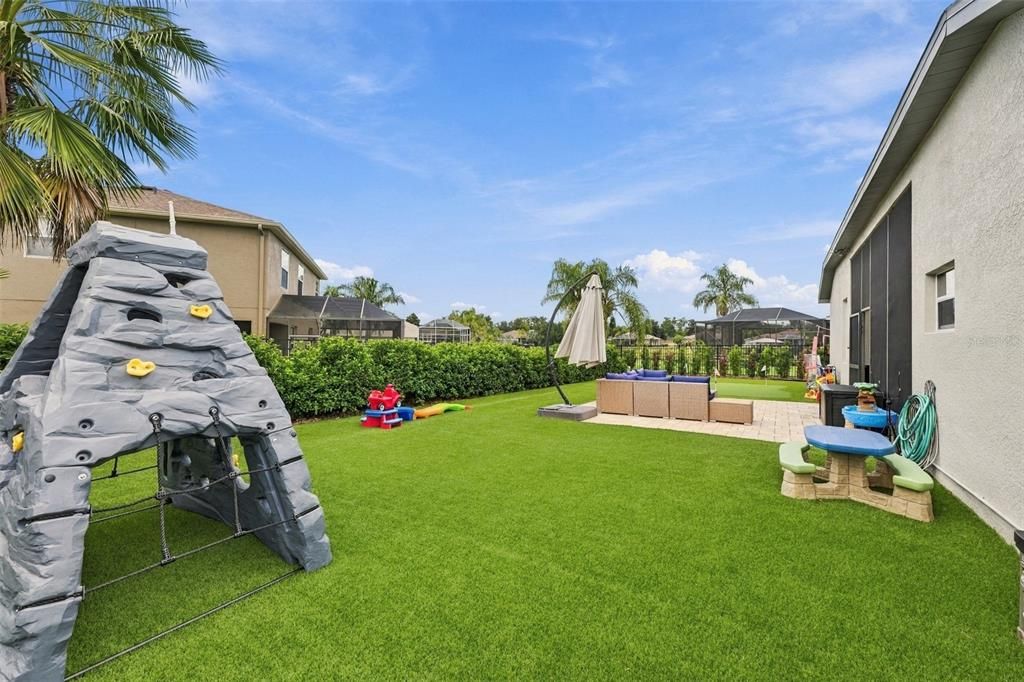 For Sale: $535,000 (4 beds, 3 baths, 2473 Square Feet)