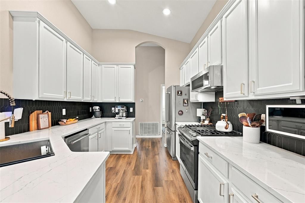 For Sale: $535,000 (4 beds, 3 baths, 2473 Square Feet)