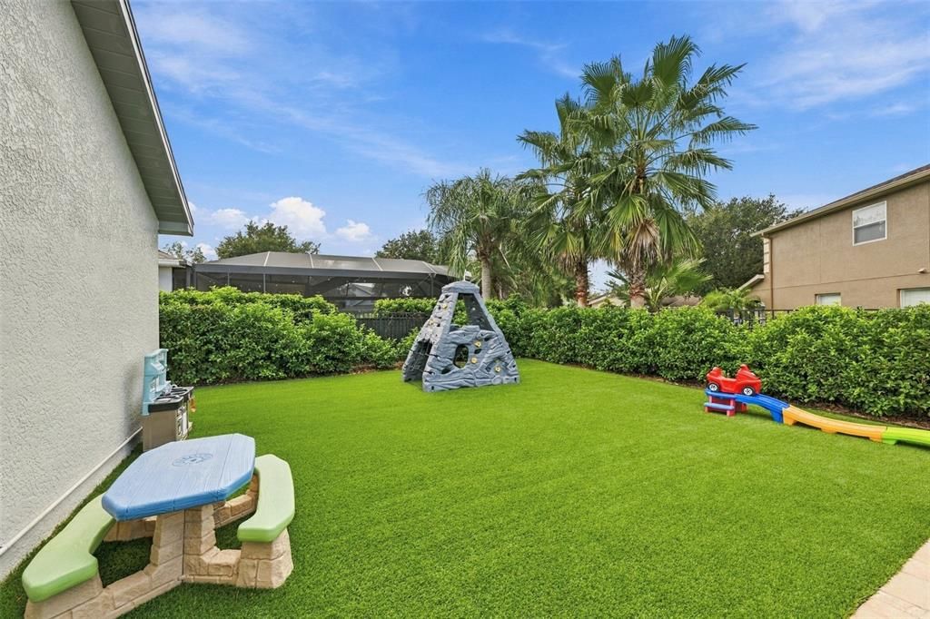 For Sale: $535,000 (4 beds, 3 baths, 2473 Square Feet)
