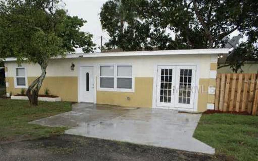 For Rent: $1,395 (2 beds, 1 baths, 592 Square Feet)