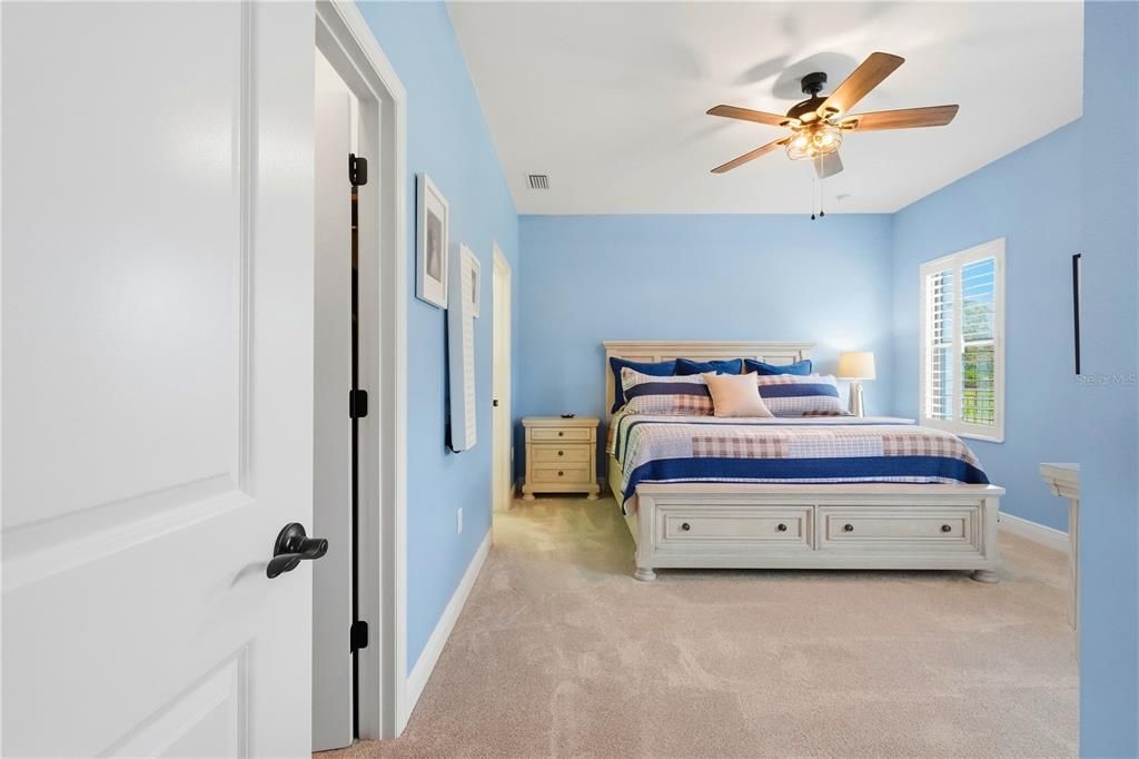For Sale: $387,900 (3 beds, 2 baths, 1407 Square Feet)