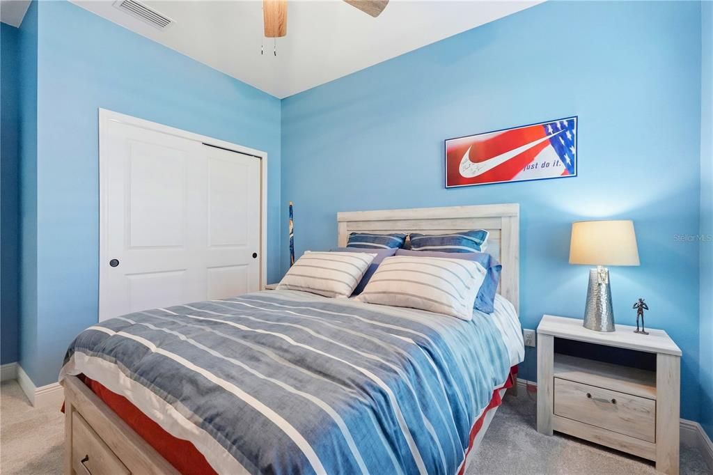 For Sale: $387,900 (3 beds, 2 baths, 1407 Square Feet)