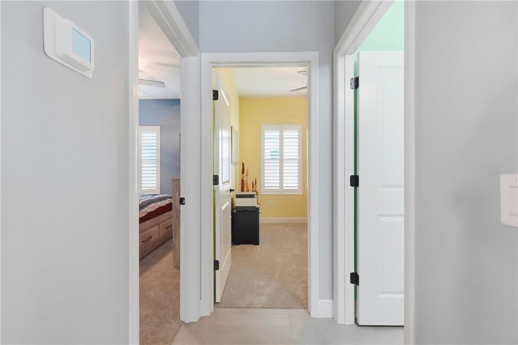 For Sale: $387,900 (3 beds, 2 baths, 1407 Square Feet)