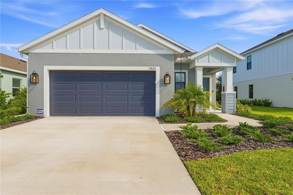 For Sale: $387,900 (3 beds, 2 baths, 1407 Square Feet)