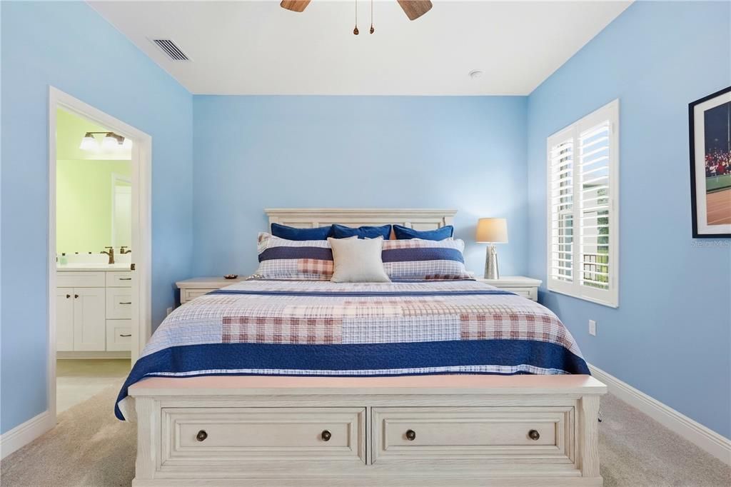 For Sale: $387,900 (3 beds, 2 baths, 1407 Square Feet)